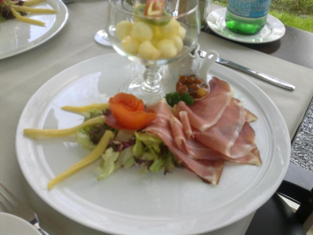 Hotel Restaurant Op De Beek Schin op Geul Esterno foto