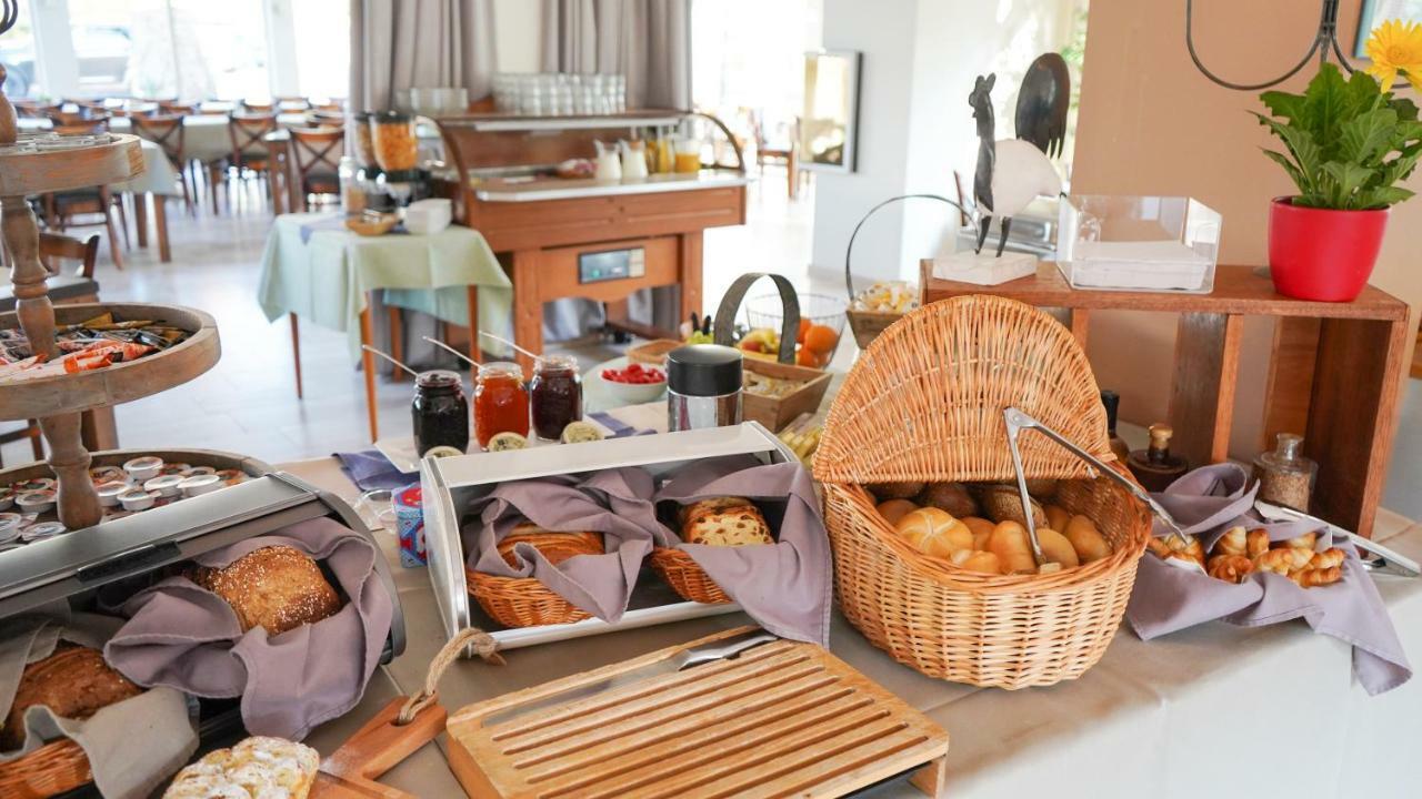 Hotel Restaurant Op De Beek Schin op Geul Esterno foto